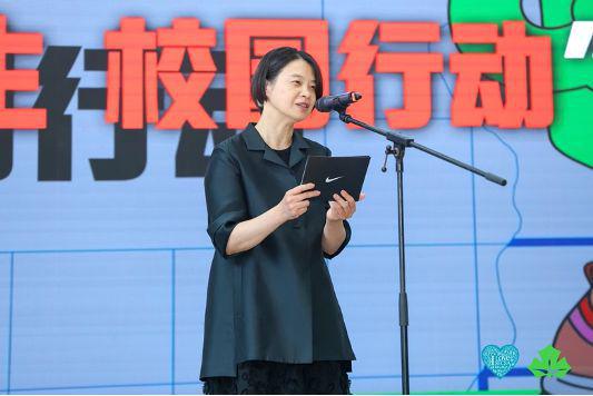 鞋新生校园行动为青少年健康助力。凯发K8旗舰店APP耐克启动旧(图1)