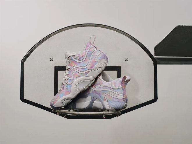 除超限量 AJ1还有 AJ11 的新玩法！凯发k8Jordan「年底大招」突然官
