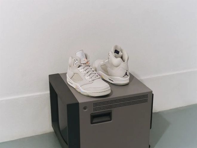 除超限量 AJ1还有 AJ11 的新玩法！凯发k8Jordan「年底大招」突然官宣！(图7)